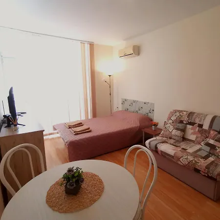 Private Studio-apartment Gerber 2